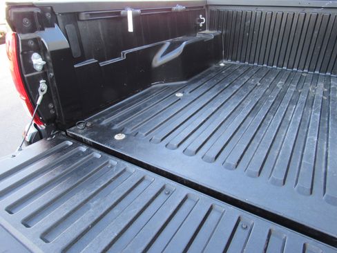 Used 2022 Toyota Tacoma SR image 37