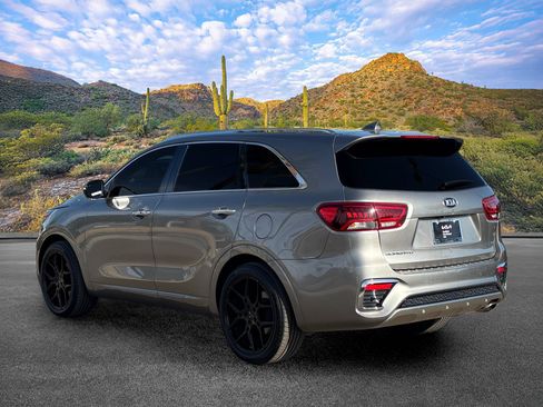 Used 2019 Kia Sorento SX w/ SX Touring Package FWD image 9