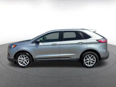 Used 2024 Ford Edge SEL AWD/4WD image 7
