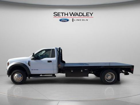 Used 2019 Ford F550 2WD Regular Cab Super Duty image 4