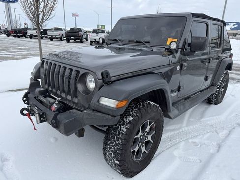 Used 2018 Jeep Wrangler Unlimited Sport S image 3