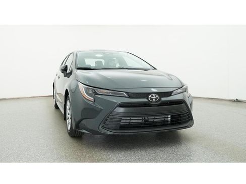 New 2026 Toyota Corolla LE FWD image 30