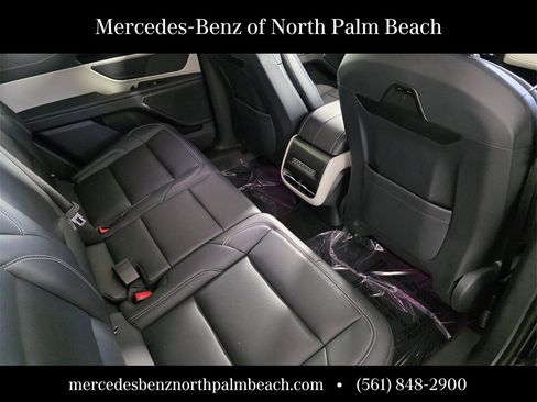 Used 2024 Lincoln Nautilus Premier image 28