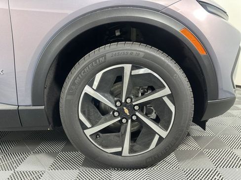 New 2026 Chevrolet Equinox EV LT image 10