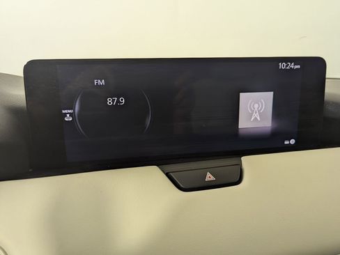 Used 2024 MAZDA CX-90 Plug-In Hybrid w/ Premium Plus image 10