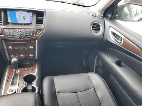 Used 2018 Nissan Pathfinder Platinum w/ Cargo Package AWD/4WD image 34