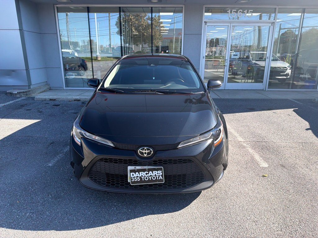 Used 2022 Toyota Corolla LE w/ Carpet Mat Package (TMS) FWD image 2