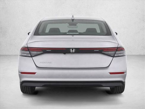 Used 2023 Honda Accord EX image 6
