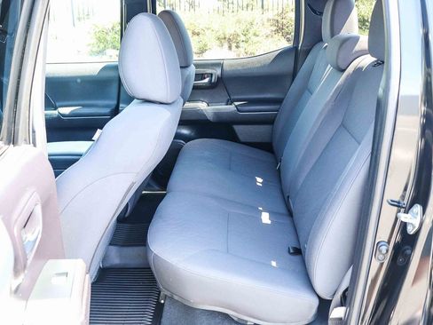 Certified 2019 Toyota Tacoma TRD Sport w/ Technology Package RWD image 21