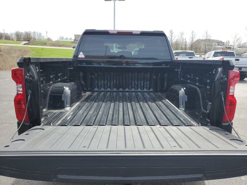 Used 2023 Chevrolet Silverado 1500 LT image 11