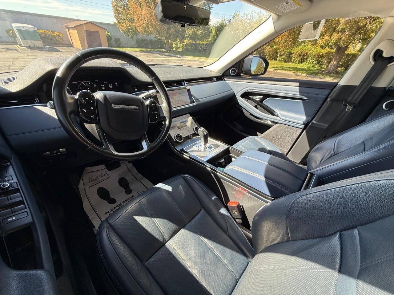 Used 2020 Land Rover Range Rover Evoque SE AWD/4WD image 9