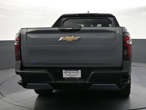 Used 2026 Chevrolet Silverado EV LT AWD/4WD image 4