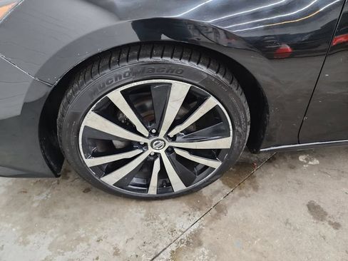 Used 2021 Nissan Altima 2.5 SR FWD image 36