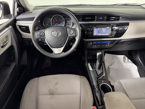 Used 2015 Toyota Corolla LE image 43