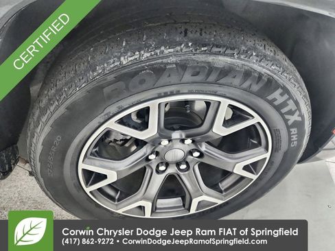 Certified 2024 Jeep Wagoneer Series III image 35