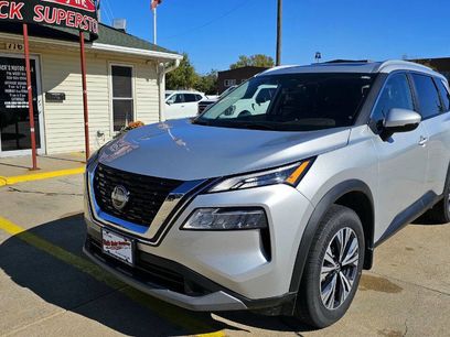 Used 2022 Nissan Rogue SV w/ SV Premium Package