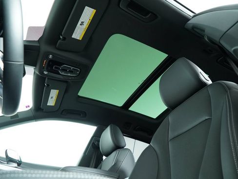 Certified 2025 Audi Q8 Premium Plus w/ Premium Plus Package AWD/4WD image 49