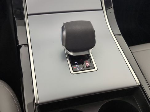 Certified 2025 Land Rover Range Rover Velar S image 16