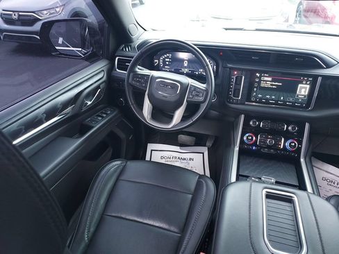 Used 2023 GMC Yukon Denali AWD/4WD image 15