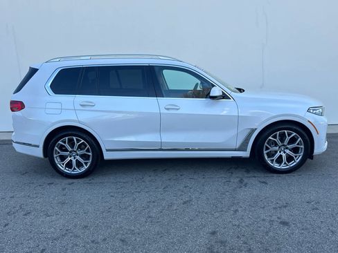 Used 2022 BMW X7 xDrive40i w/ Premium Package AWD/4WD image 3
