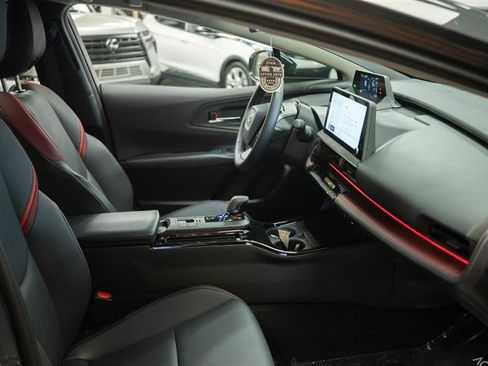 Used 2026 Toyota Prius Plug-In Hybrid FWD image 13