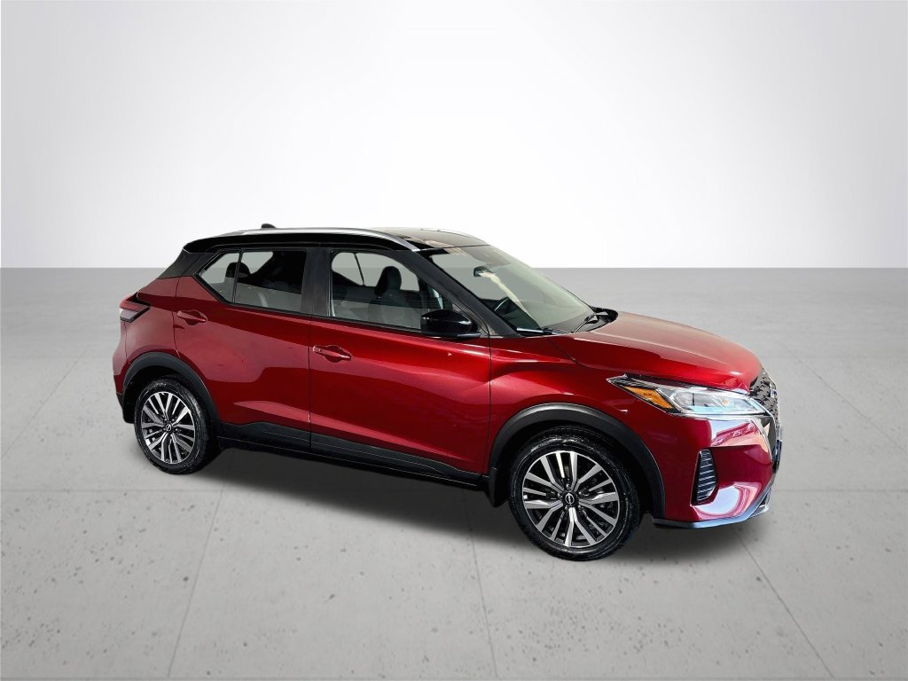 Used 2023 Nissan Kicks SV FWD image 4