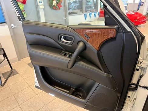 Used 2019 INFINITI QX80 Luxe w/ 22" Wheel Package image 22