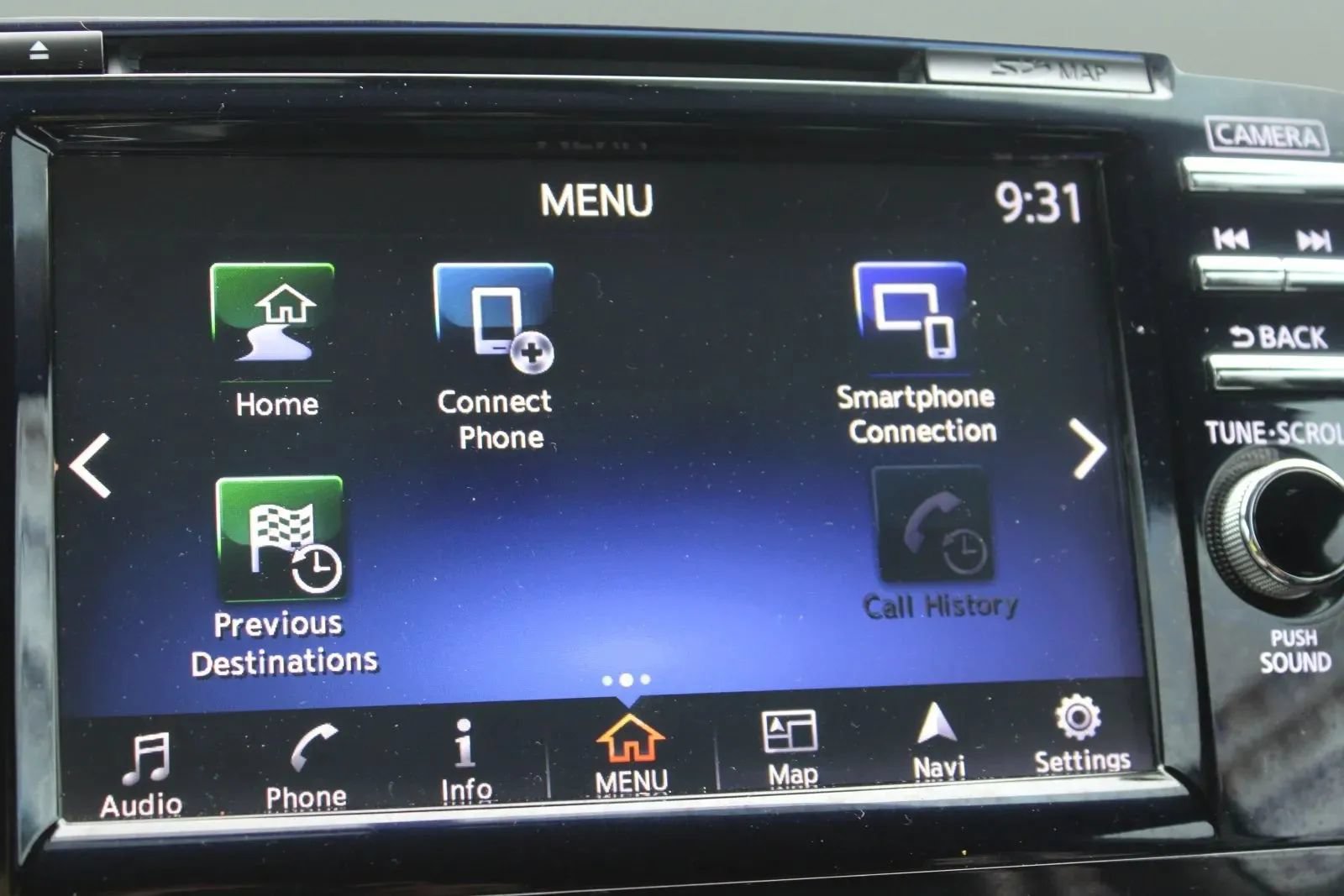 Used 2018 Nissan Murano SL w/ Moonroof Package FWD image 16
