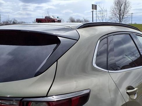 New 2025 MAZDA CX-30 Carbon image 25