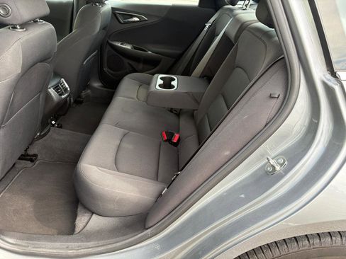 Used 2023 Chevrolet Malibu LT FWD image 9