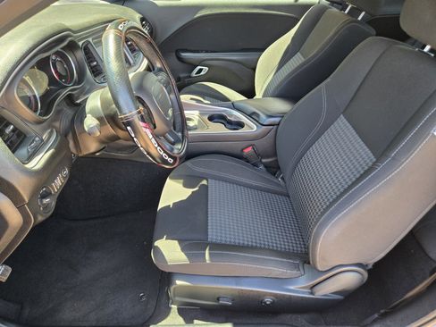 Used 2021 Dodge Challenger SXT RWD image 6