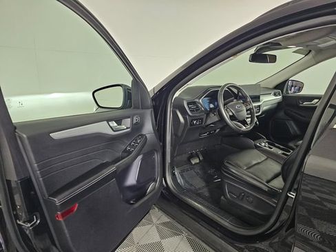 Certified 2024 Ford Escape Platinum image 22