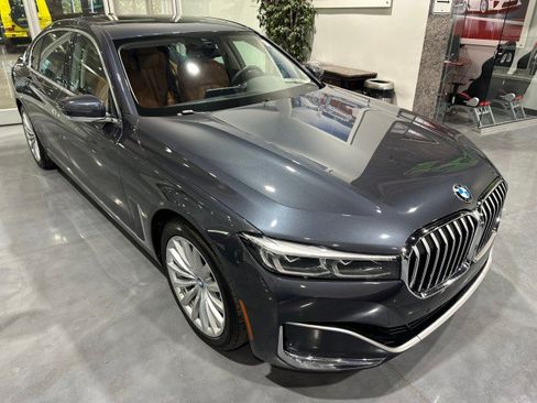 Used 2020 BMW 740i xDrive w/ Cold Weather Package AWD/4WD image 12