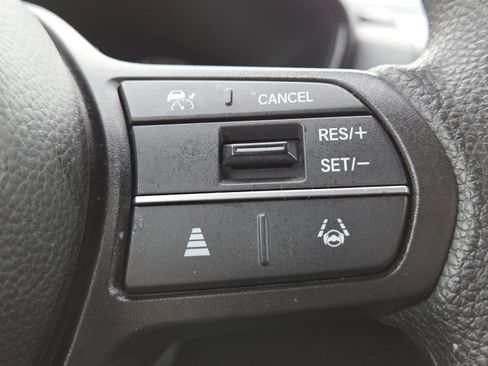Used 2025 Honda CR-V LX image 6