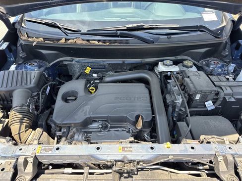 Used 2024 Chevrolet Equinox RS w/ RS Leather Package FWD image 3