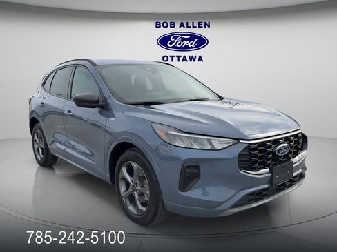Used 2024 Ford Escape ST-Line w/ Equipment Group 301A image 7