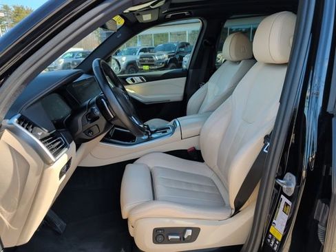 Used 2022 BMW X5 xDrive40i w/ Premium Package AWD/4WD image 15