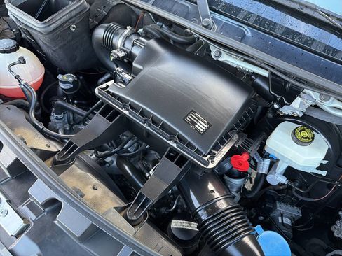 Used 2020 Mercedes-Benz Sprinter 2500 image 14