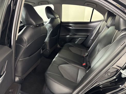 Used 2023 Toyota Camry SE image 18