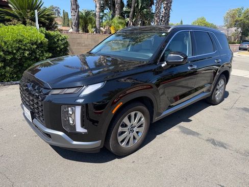 Used 2025 Hyundai Palisade SEL FWD image 6