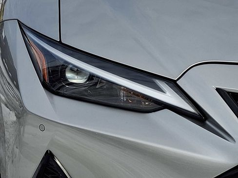 Used 2023 Lexus IS 350 F Sport image 9