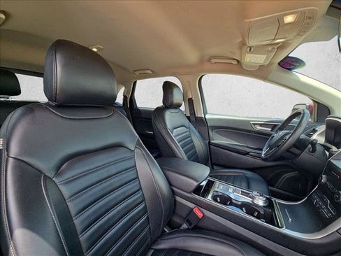 Used 2019 Ford Edge SEL w/ Equipment Group 201A FWD image 18