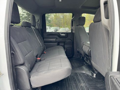 Used 2021 GMC Sierra 2500 4x4 Crew Cab w/ Convenience Package image 17