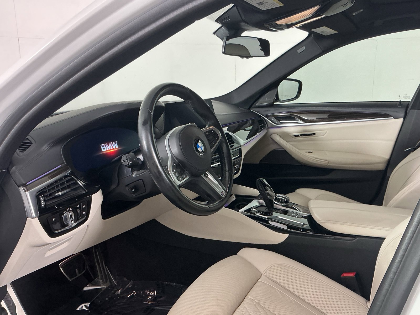 Used 2019 BMW 540i xDrive w/ M Sport Package AWD/4WD image 10