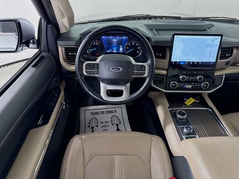 Certified 2024 Ford Expedition Limited AWD/4WD image 4