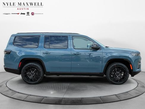 New 2026 Jeep Grand Wagoneer Limited AWD/4WD image 17