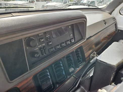 Used 1997 Dodge B3500 image 20