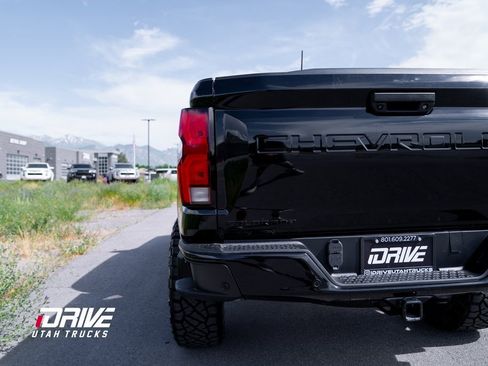 Used 2024 Chevrolet Colorado Z71 image 15