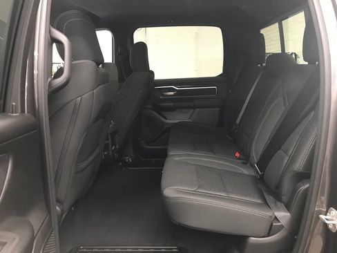 New 2026 RAM 1500 4x4 Crew Cab image 32