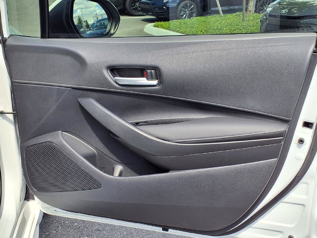 Used 2022 Toyota Corolla SE FWD image 13